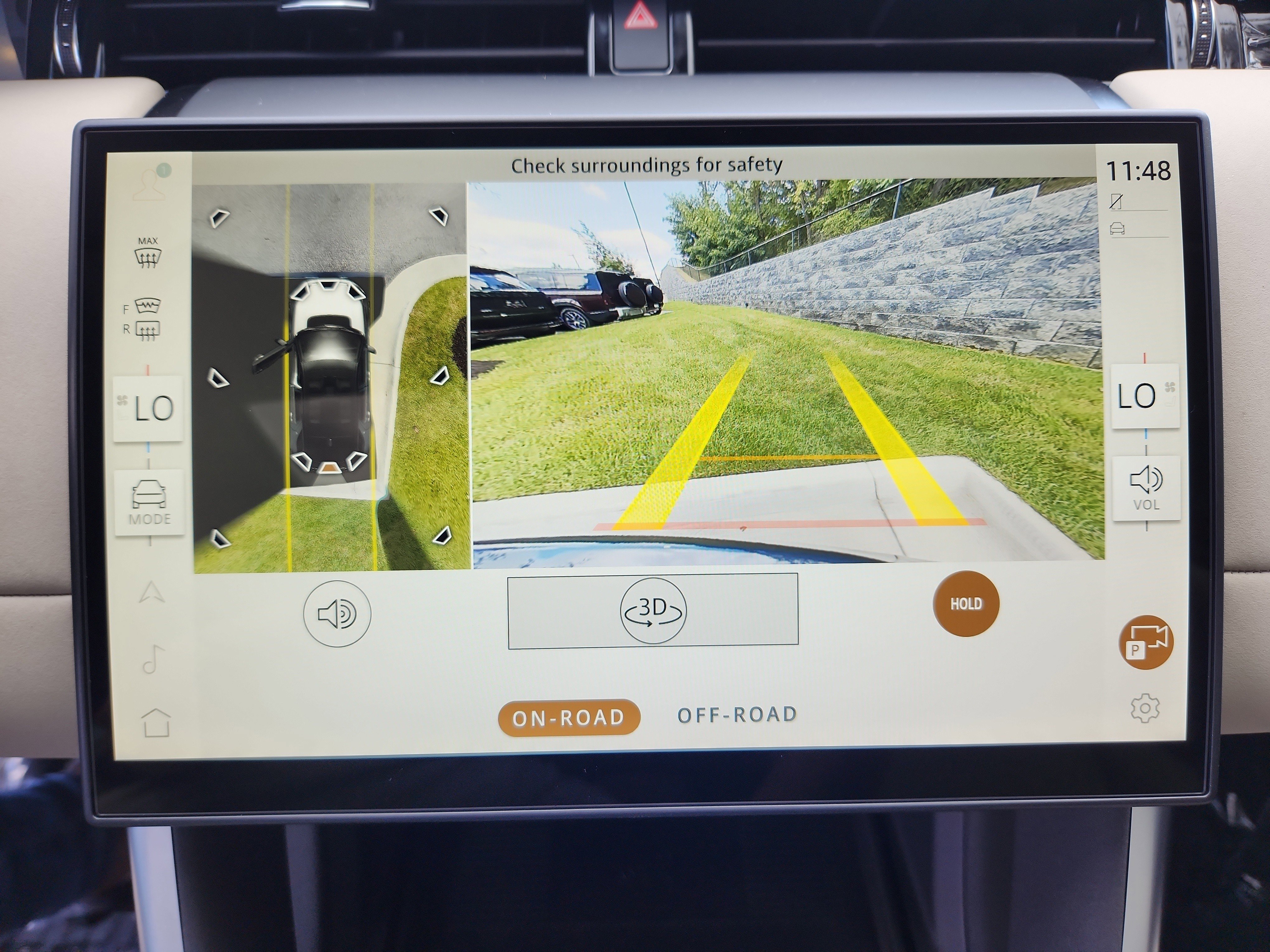 Used 2025 Land Rover Discovery Sport S image 22