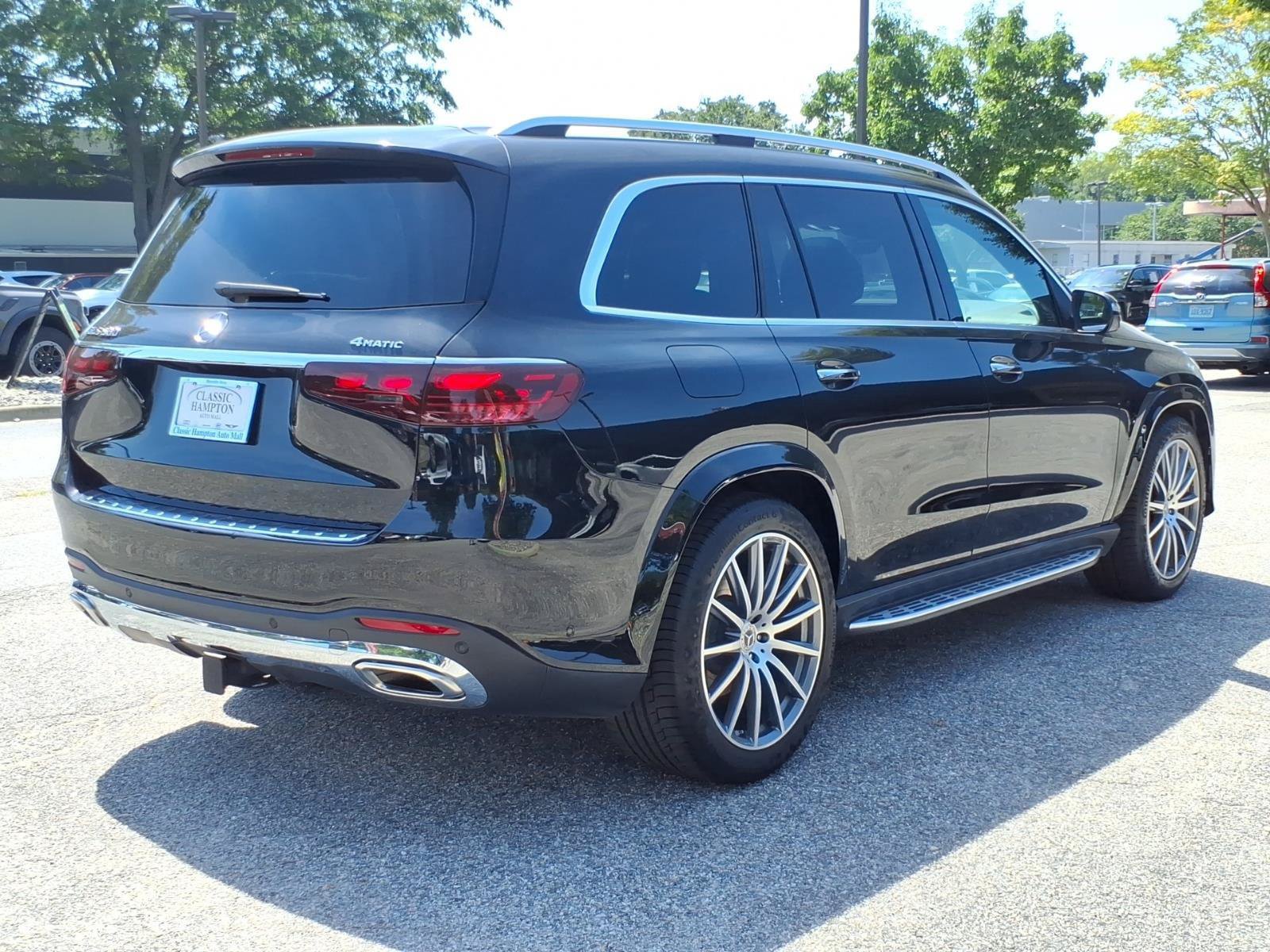 Used 2025 Mercedes-Benz GLS 580 4MATIC image 8
