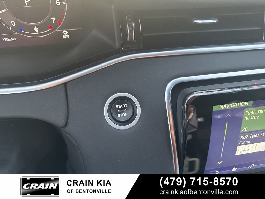 Used 2020 Land Rover Range Rover Evoque SE AWD/4WD image 32