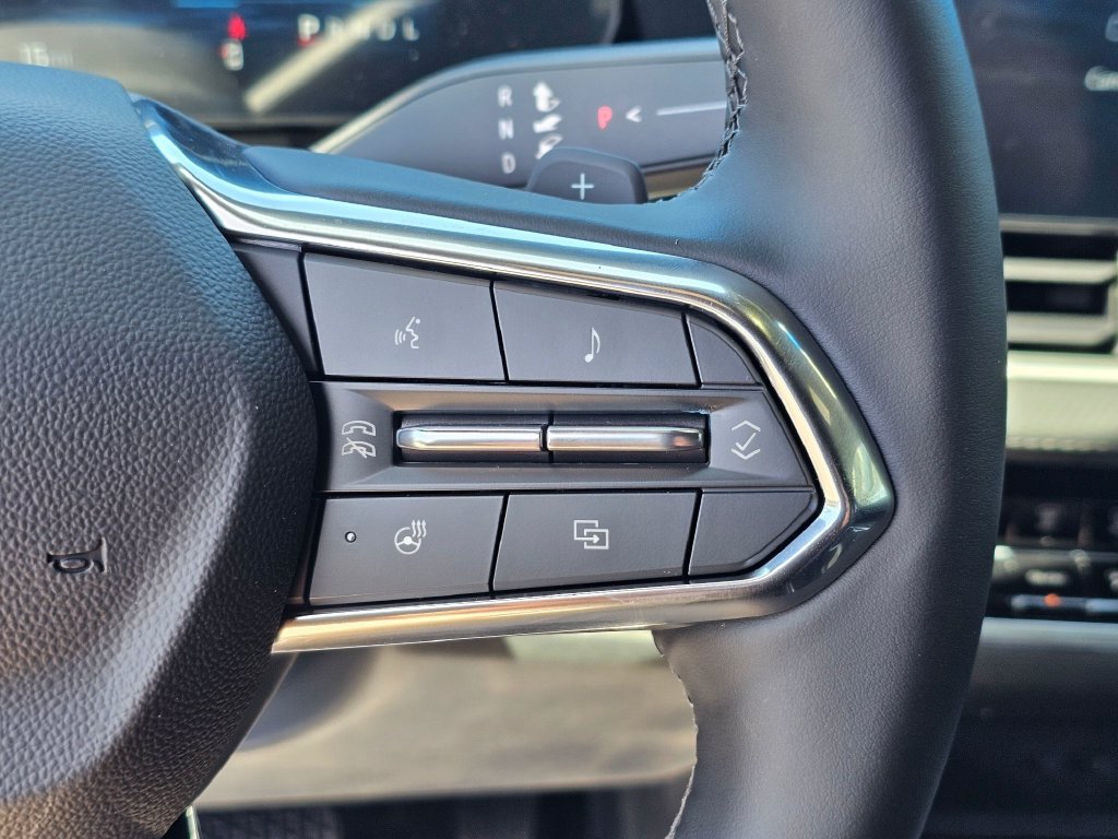 New 2026 Chevrolet Equinox LT w/ Safety and Technology Package FWD image 25