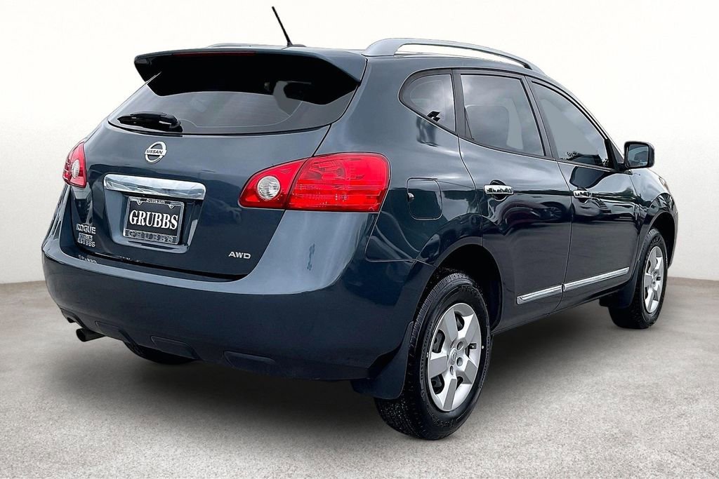 Used 2014 Nissan Rogue S w/ Convenience Package AWD/4WD image 2