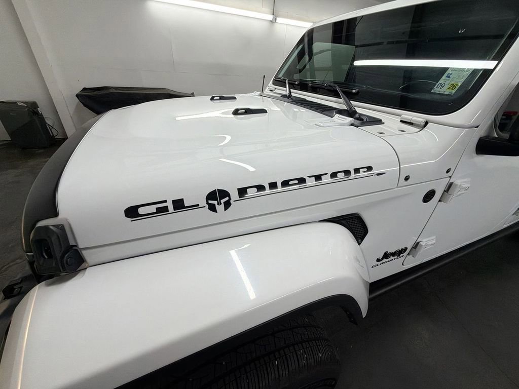 Used 2021 Jeep Gladiator Sport AWD/4WD image 29
