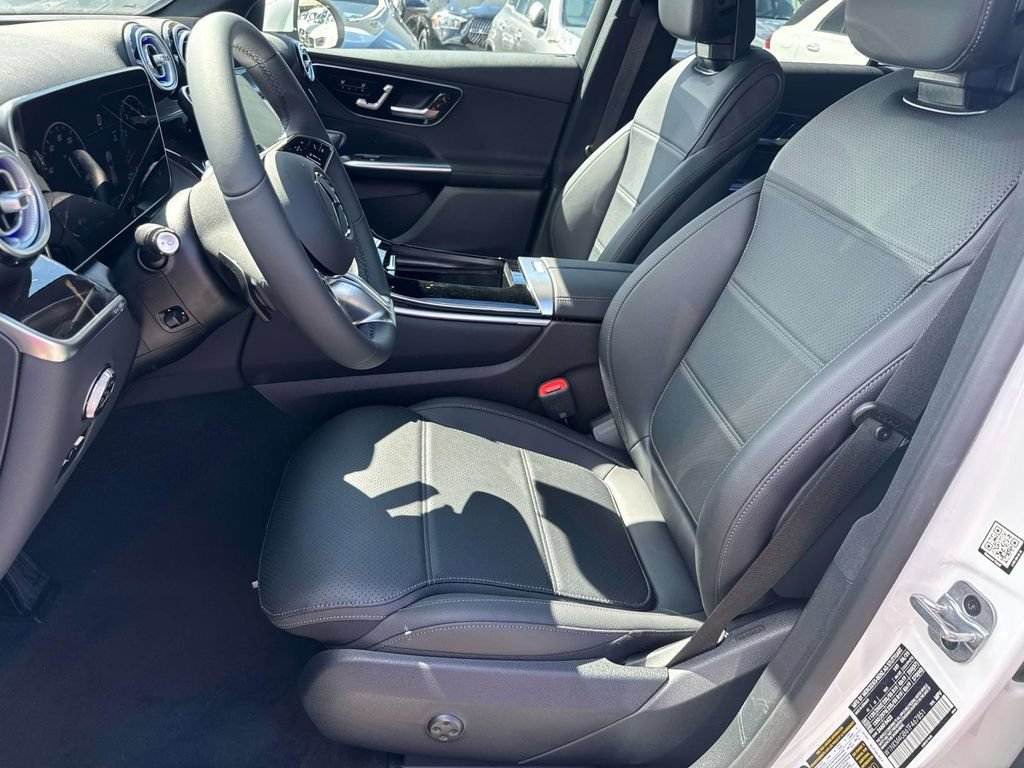 Used 2026 Mercedes-Benz GLC 300 image 10