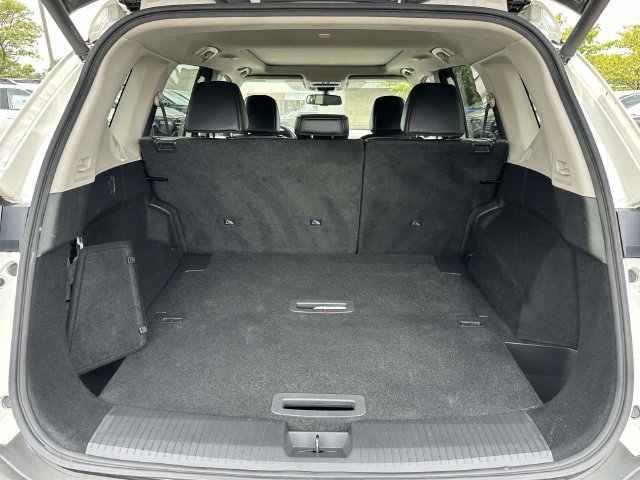 Used 2023 Nissan Rogue SL AWD/4WD image 13