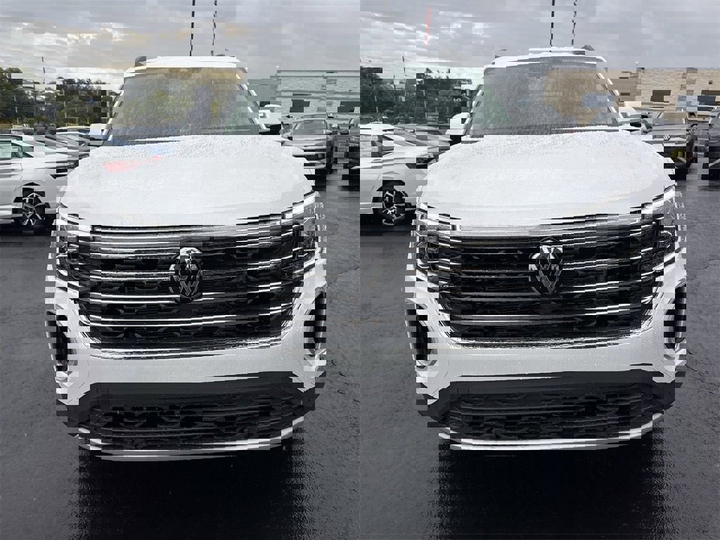 New 2026 Volkswagen Atlas SE image 2