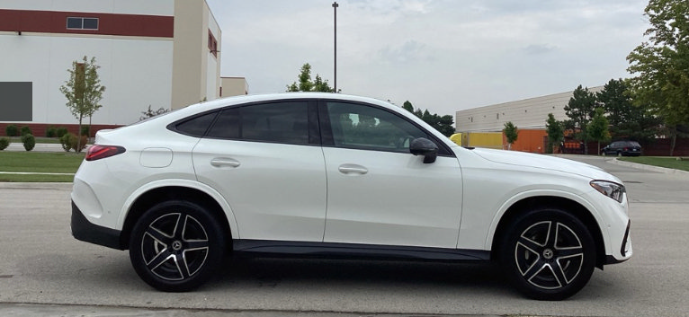 Used 2024 Mercedes-Benz GLC 300 4MATIC image 9