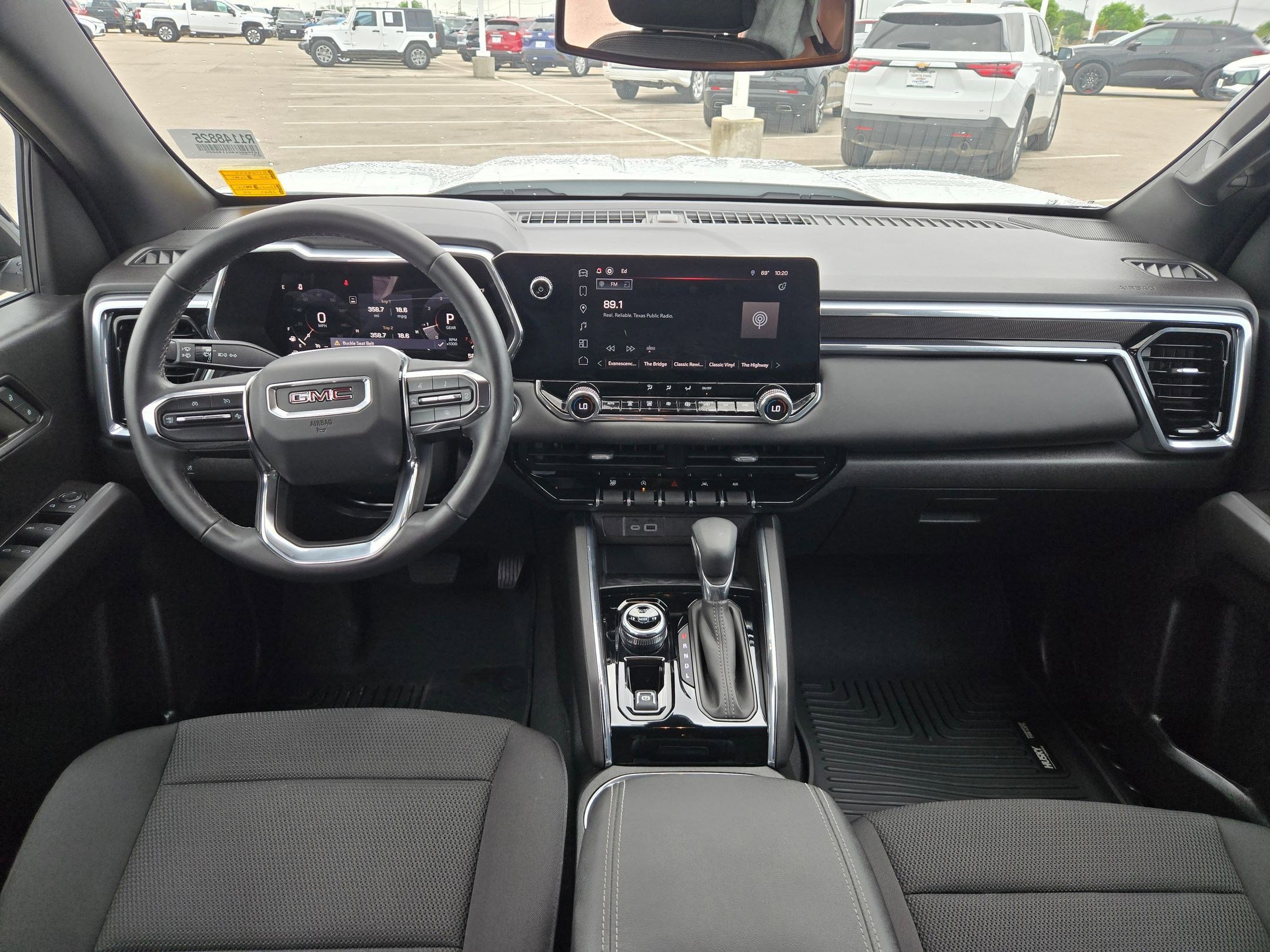 Used 2024 GMC Canyon Elevation w/ Convenience Package image 15