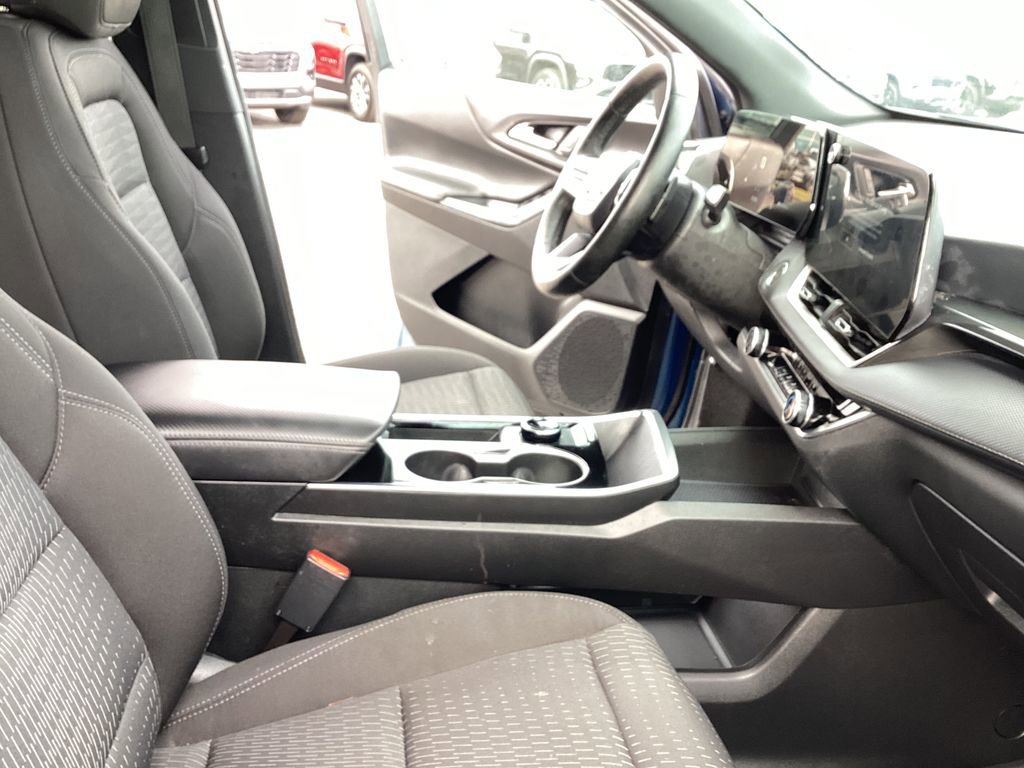 Used 2026 Chevrolet Equinox LT FWD image 10