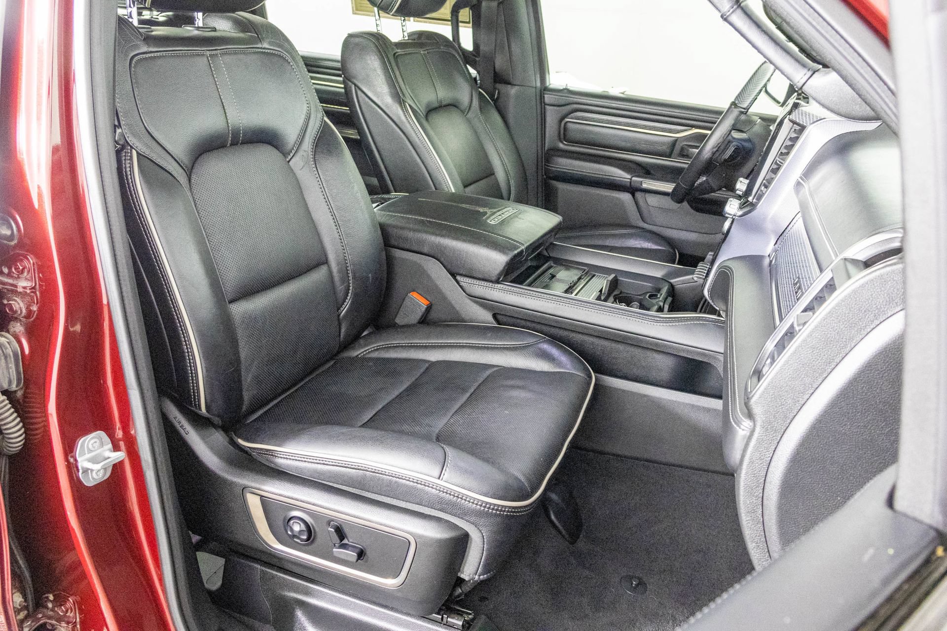 Used 2019 RAM 1500 Limited w/ Advanced Safety Group AWD/4WD image 48