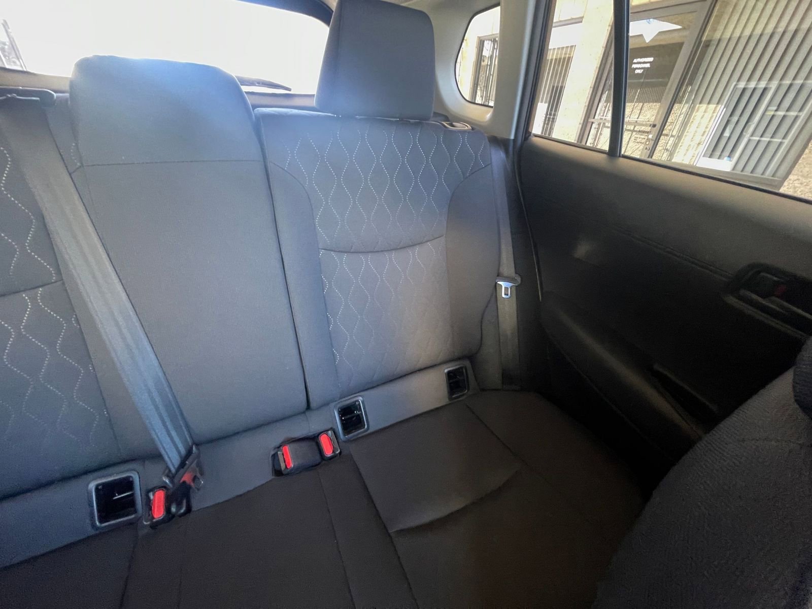 Used 2025 Toyota Corolla Cross LE FWD image 38