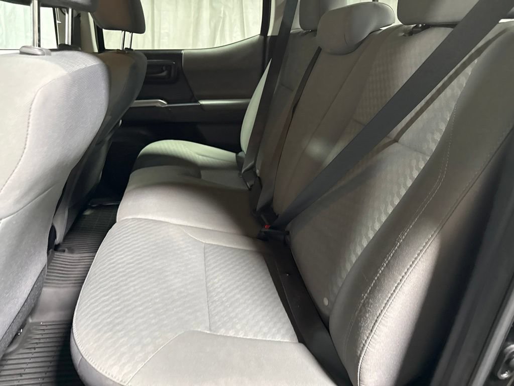 Used 2022 Toyota Tacoma SR5 w/ Technology Package RWD image 16