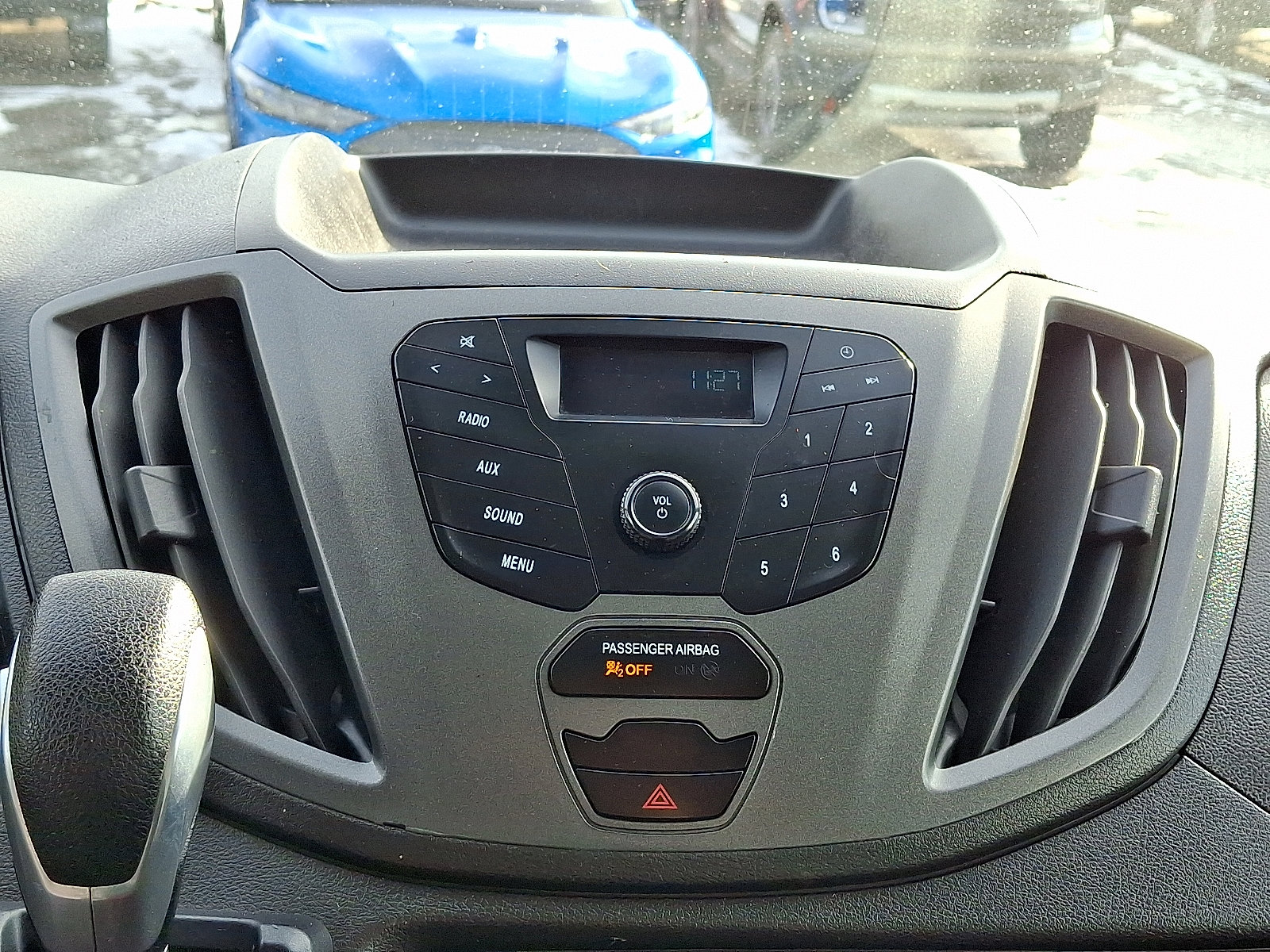 Certified 2019 Ford Transit 250 130 Low Roof w/ Exterior Upgrade Package image 17