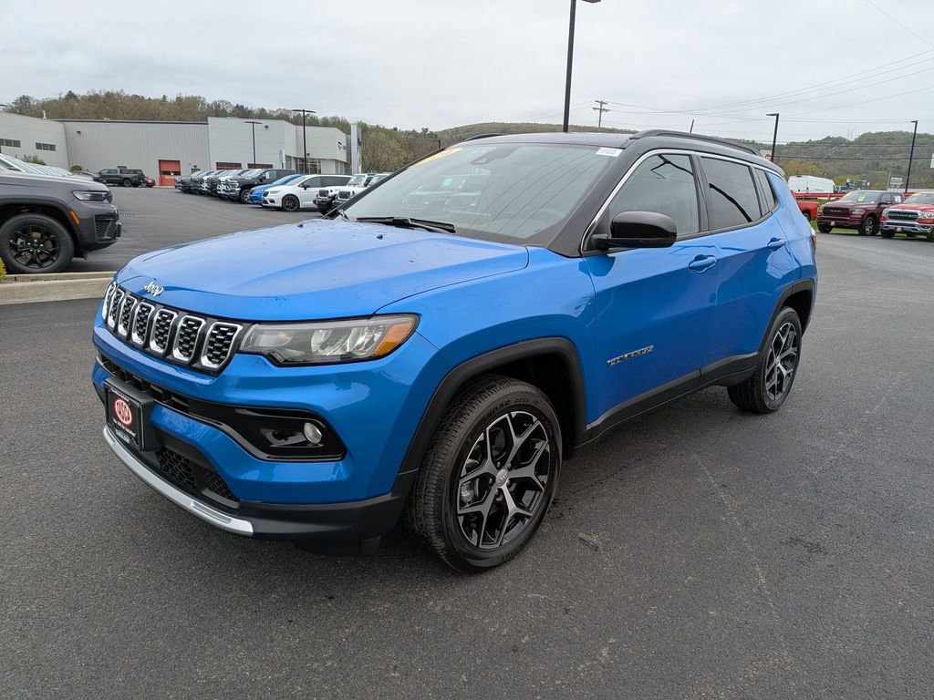 Used 2024 Jeep Compass Limited w/ Sun and Sound Group image 8