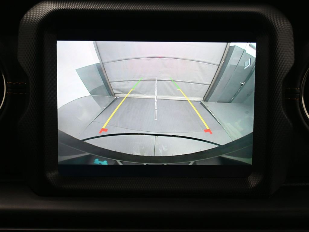 Used 2022 Jeep Wrangler Unlimited Sahara image 20