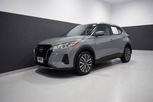 Certified 2023 Nissan Kicks SV image 1