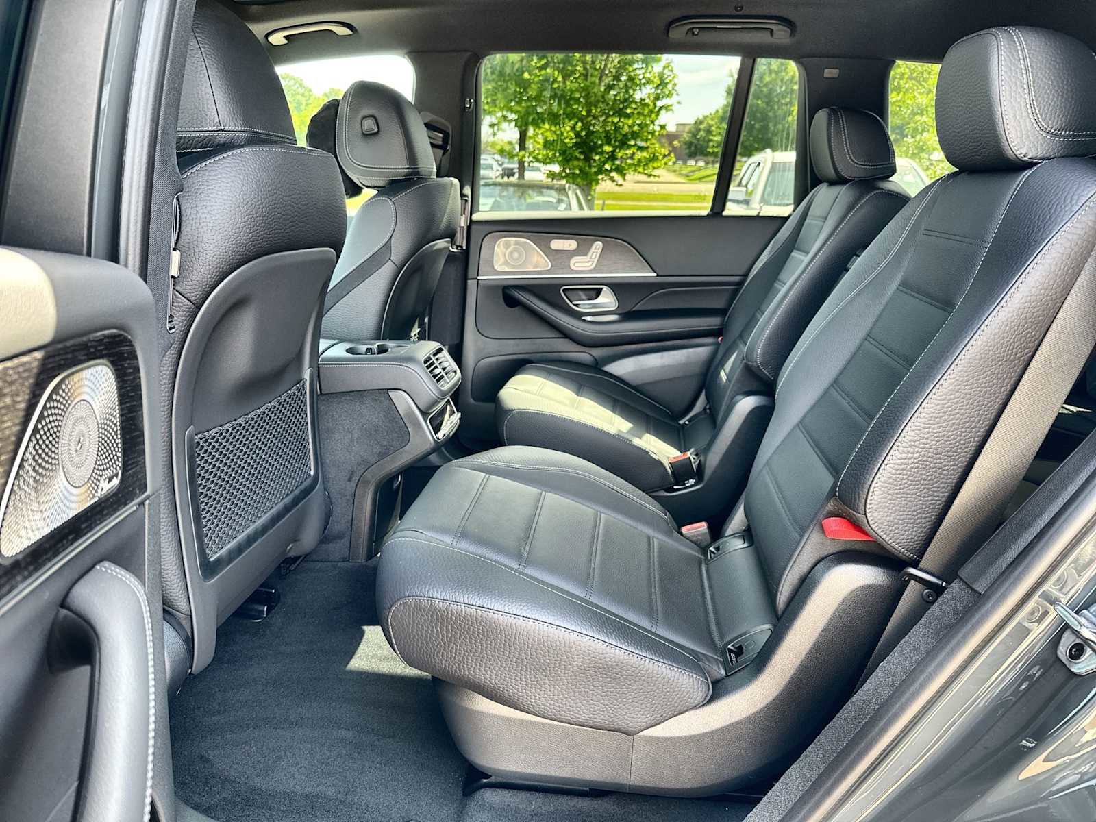 New 2026 Mercedes-Benz GLS 450 4MATIC image 4