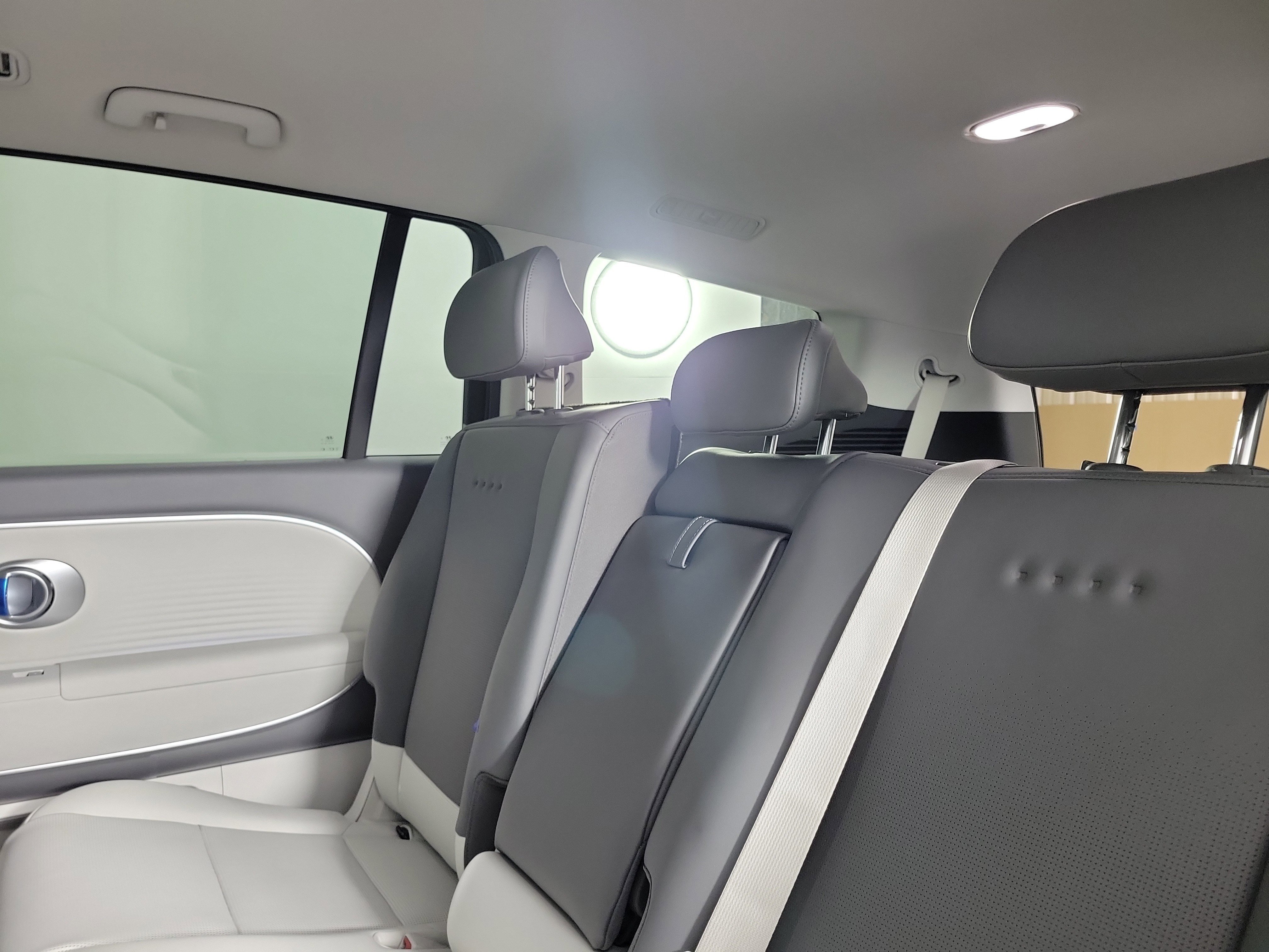 New 2026 Hyundai Ioniq 9 SEL image 32