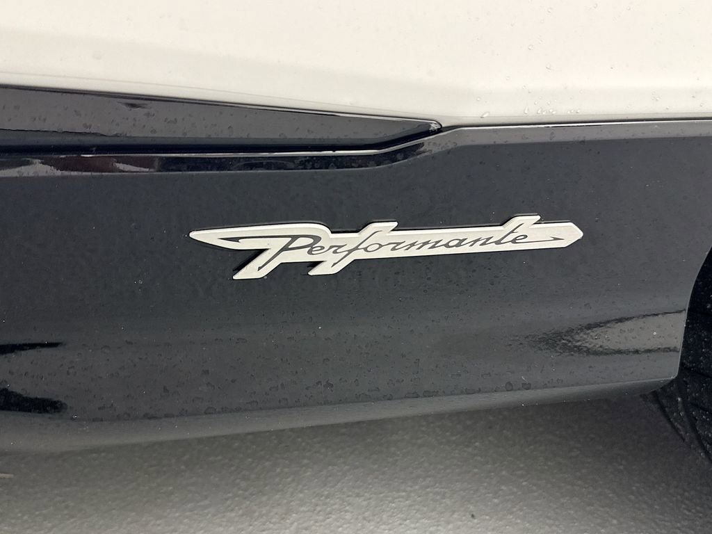 Used 2024 Lamborghini Urus Performante AWD/4WD image 26