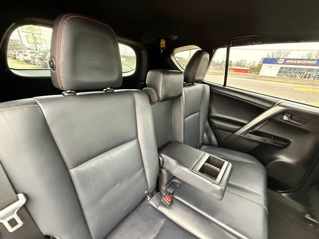 Used 2016 Toyota RAV4 SE AWD/4WD image 23