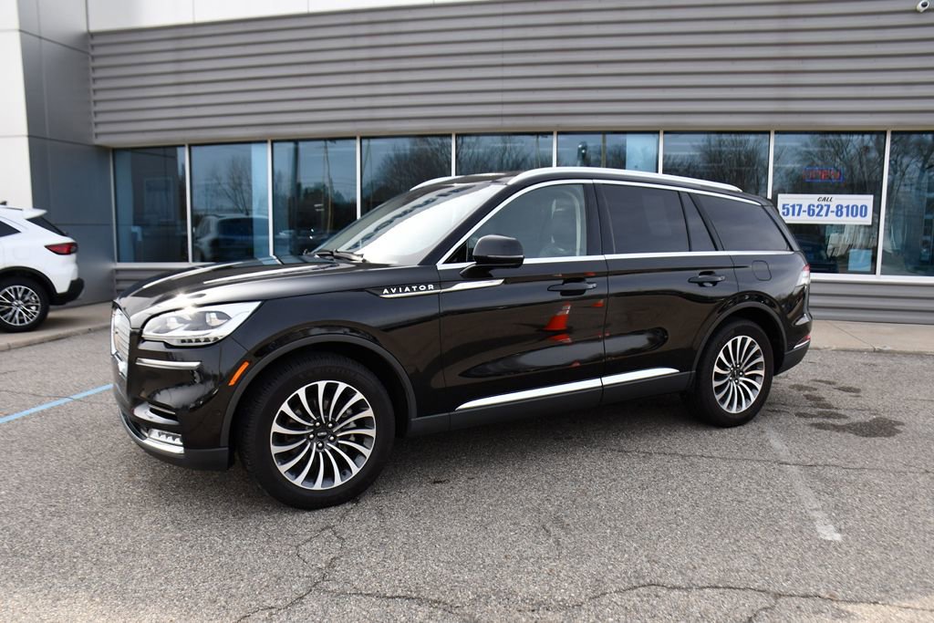 Used 2022 Lincoln Aviator Reserve w/ Equipment Group 201A image 2