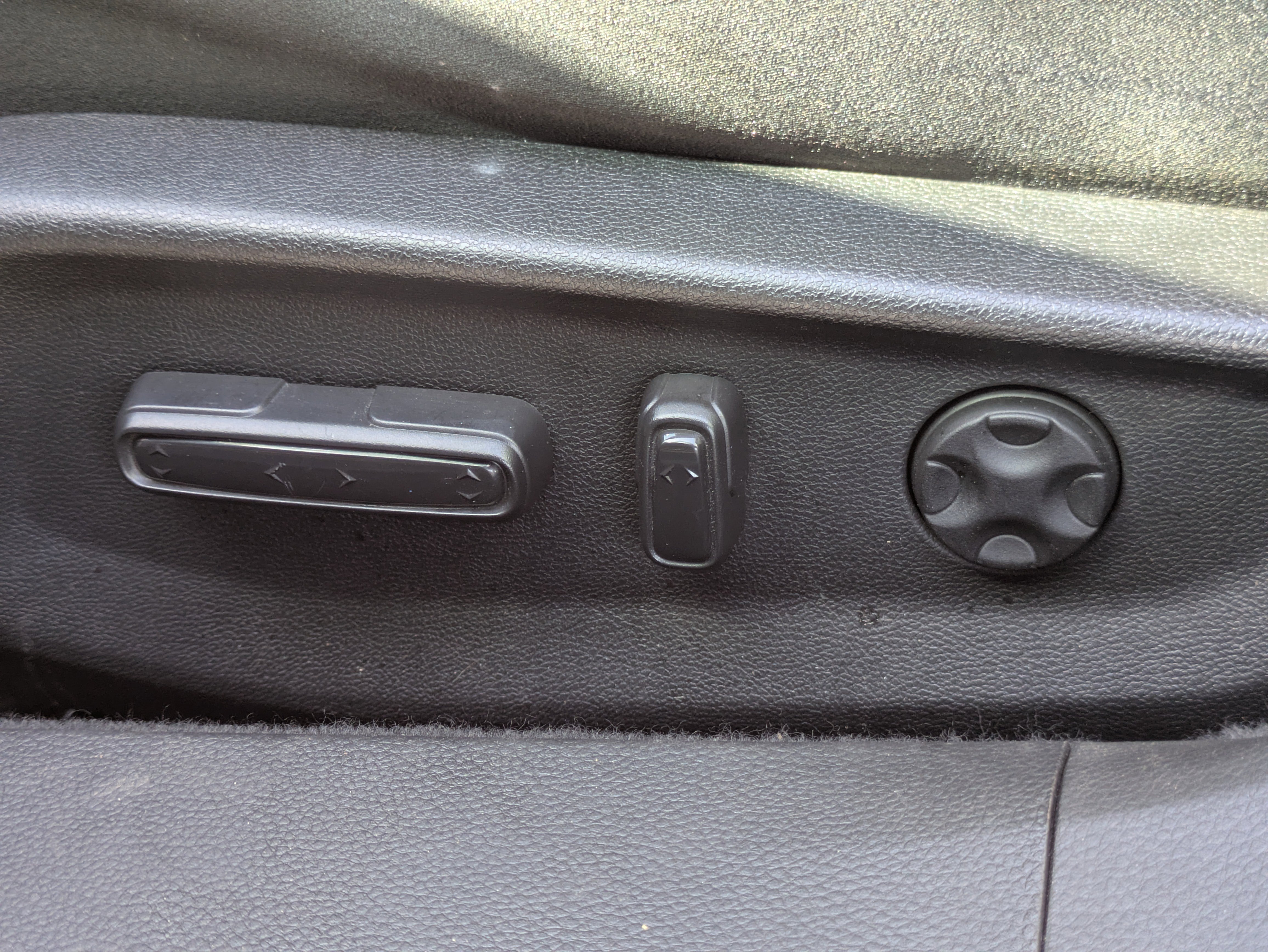 Used 2019 Honda Accord EX image 9