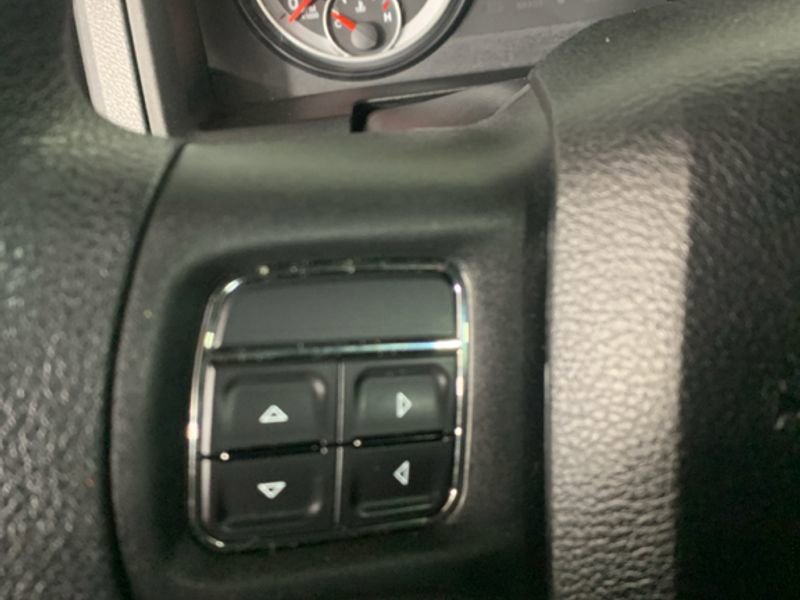 Used 2014 RAM 1500 Express image 21