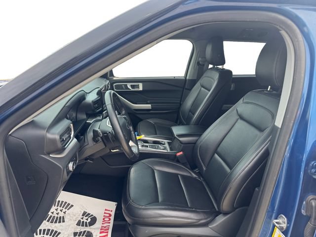 Used 2020 Ford Explorer XLT w/ Equipment Group 202A AWD/4WD image 9