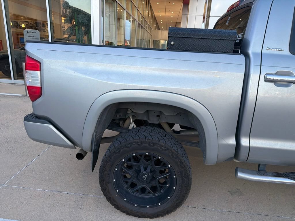 Used 2017 Toyota Tundra Limited w/ Limited Premium Package RWD image 12