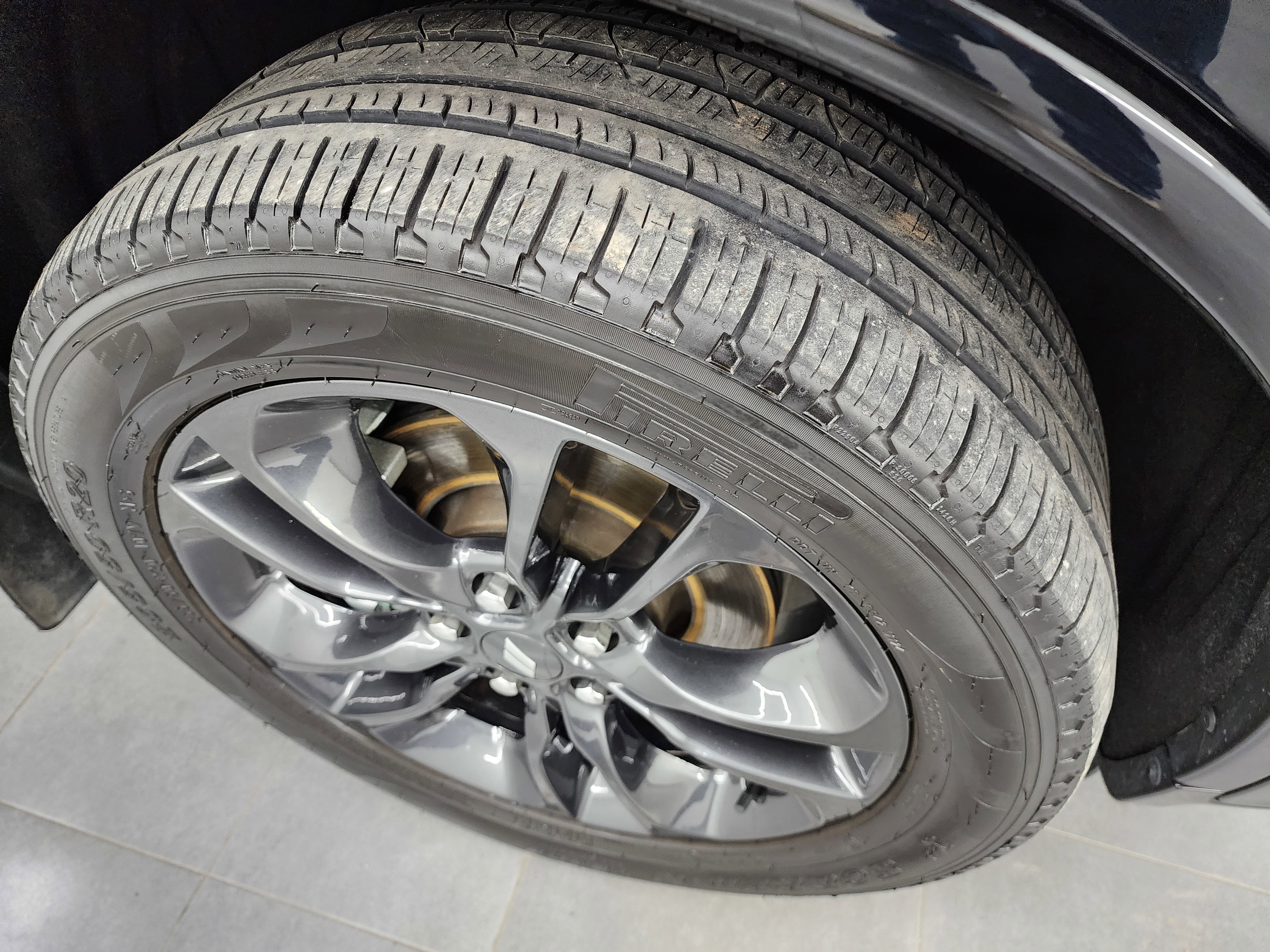 Used 2024 Dodge Durango GT image 3