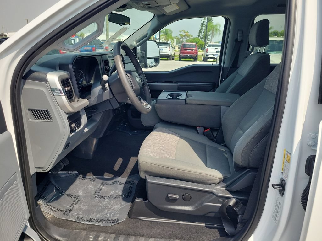 Used 2025 Ford F250 XLT AWD/4WD image 18