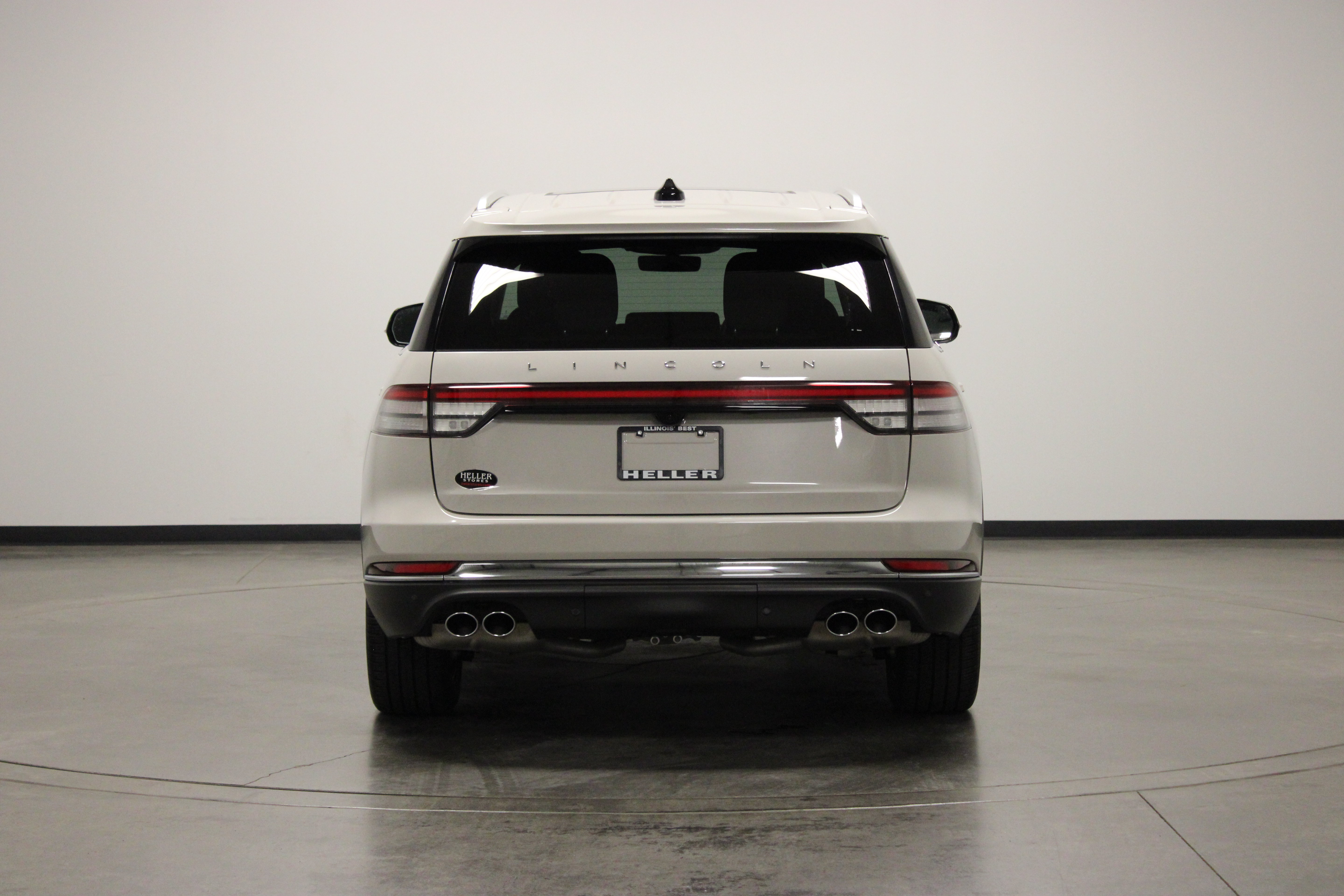 Used 2025 Lincoln Aviator Reserve w/ Illumination Package RWD image 7