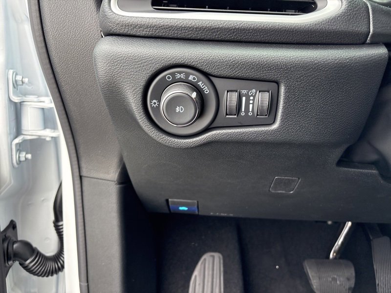 New 2026 Chrysler Pacifica Select image 26