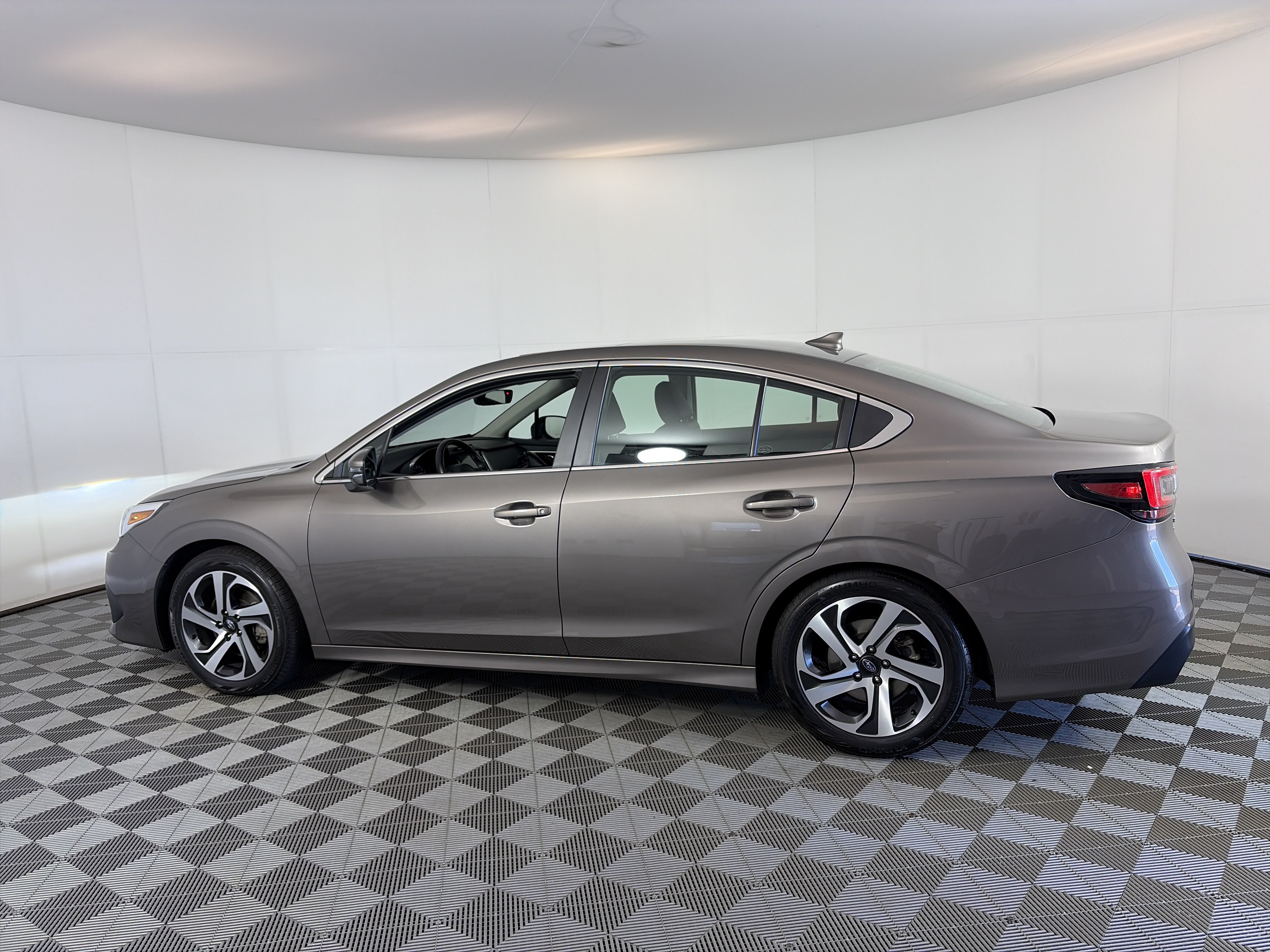 Used 2022 Subaru Legacy Limited AWD/4WD image 8