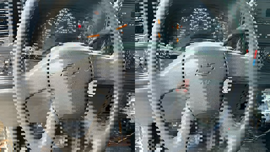 Used 2006 Chevrolet Silverado 3500 W/T w/ Snow Plow Prep Package image 15