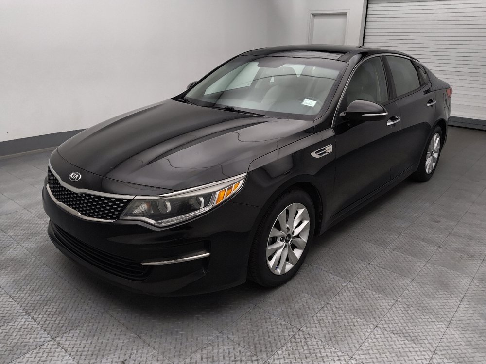 Used 2016 Kia Optima EX w/ Premium Package FWD image 2