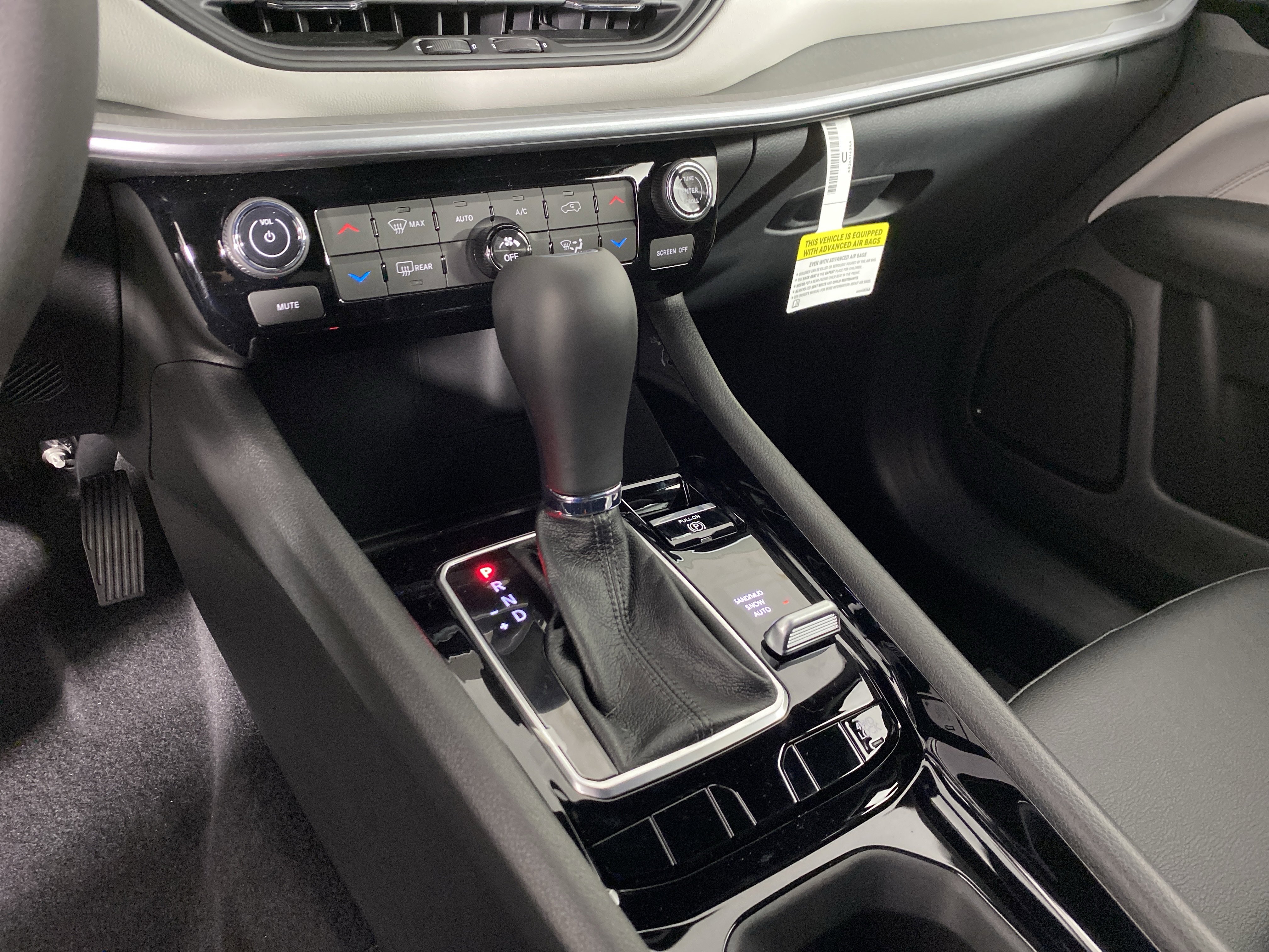 New 2026 Jeep Compass Limited image 27