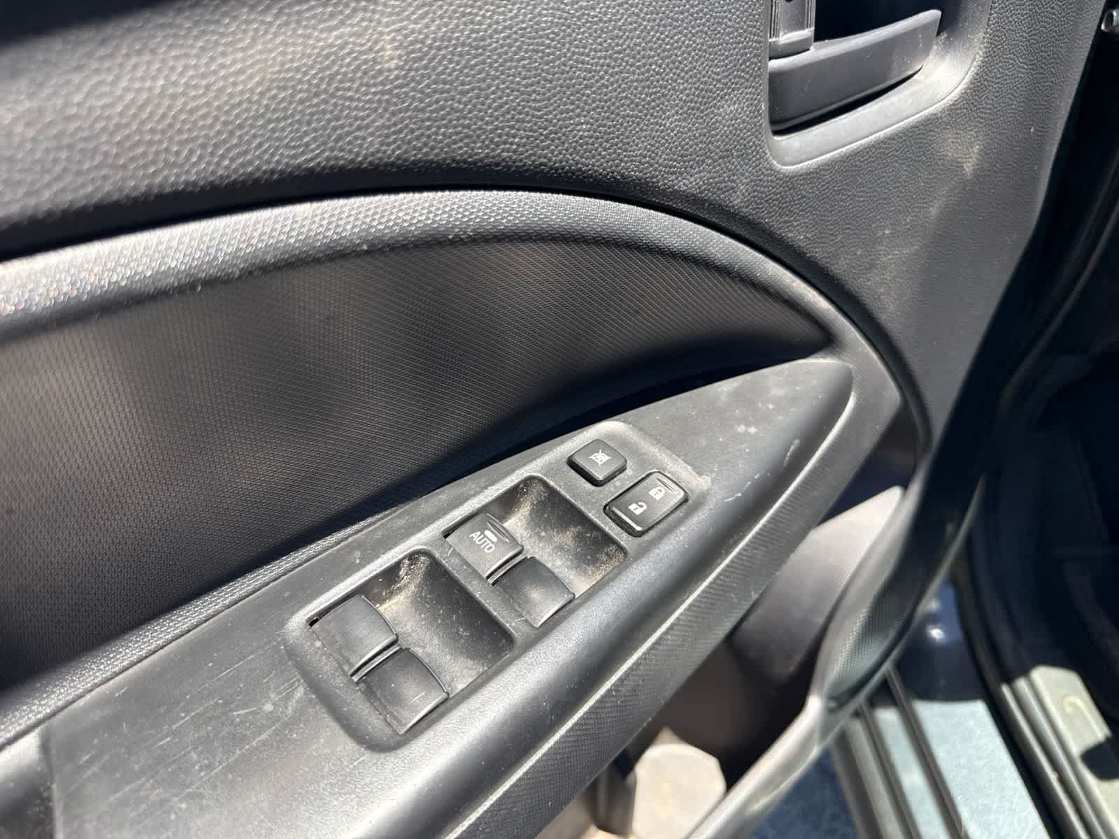 Used 2024 Mitsubishi Mirage ES FWD image 14
