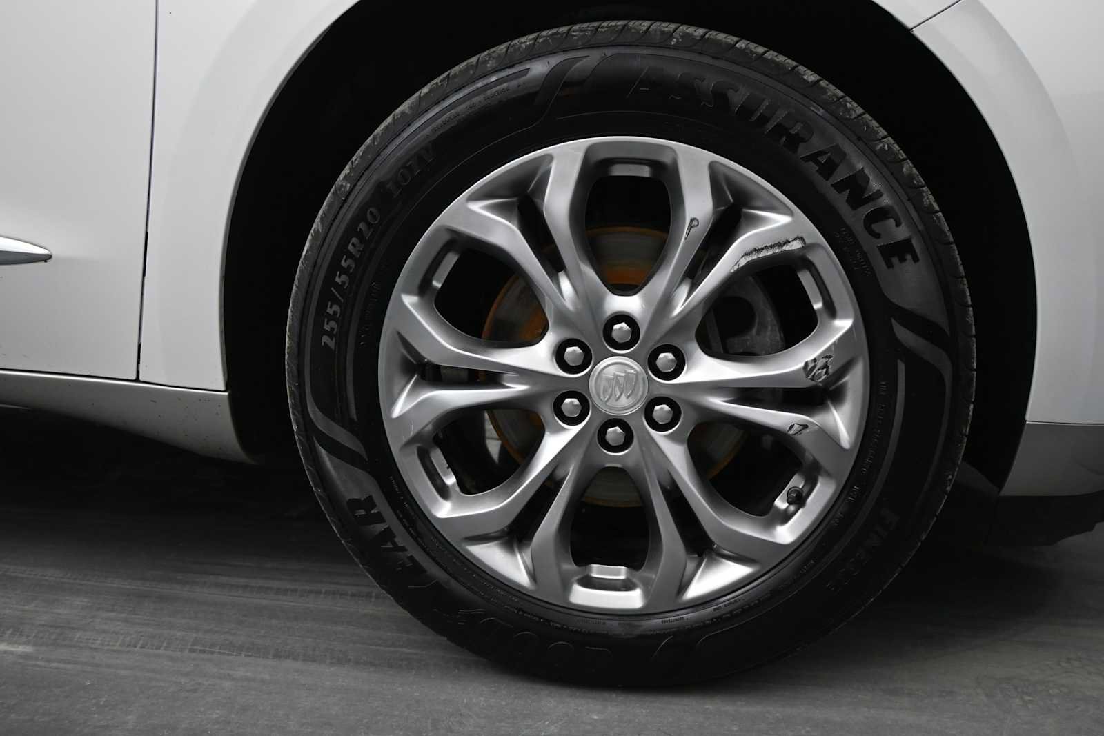 Used 2019 Buick Enclave Avenir w/ Avenir Technology Package AWD/4WD image 10