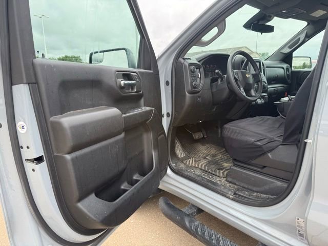 Used 2024 Chevrolet Silverado 1500 Custom w/ Turbomax Blackout Package AWD/4WD image 10