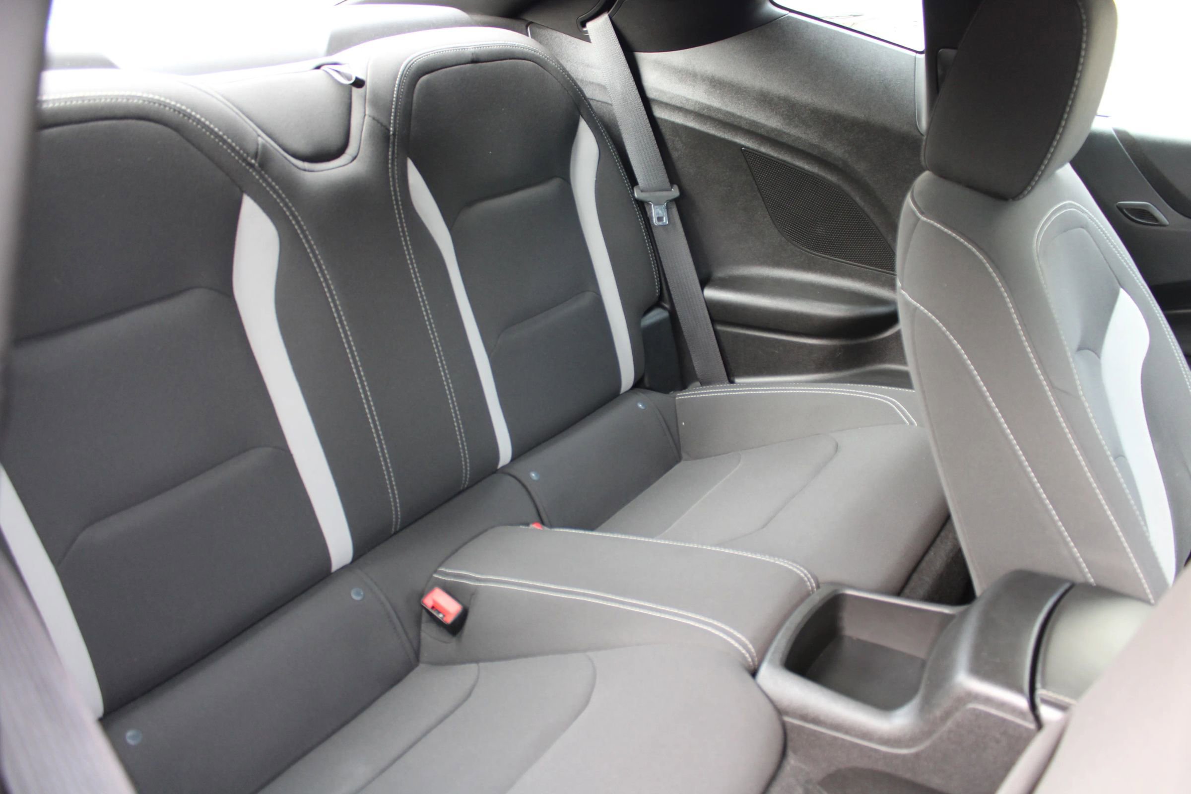 Used 2019 Chevrolet Camaro LT w/ Technology Package image 23