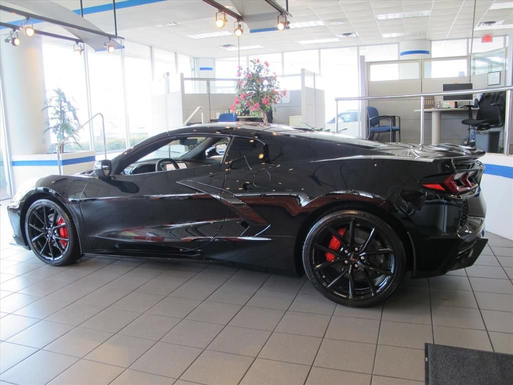 New 2027 Chevrolet Corvette Stingray Coupe RWD image 5