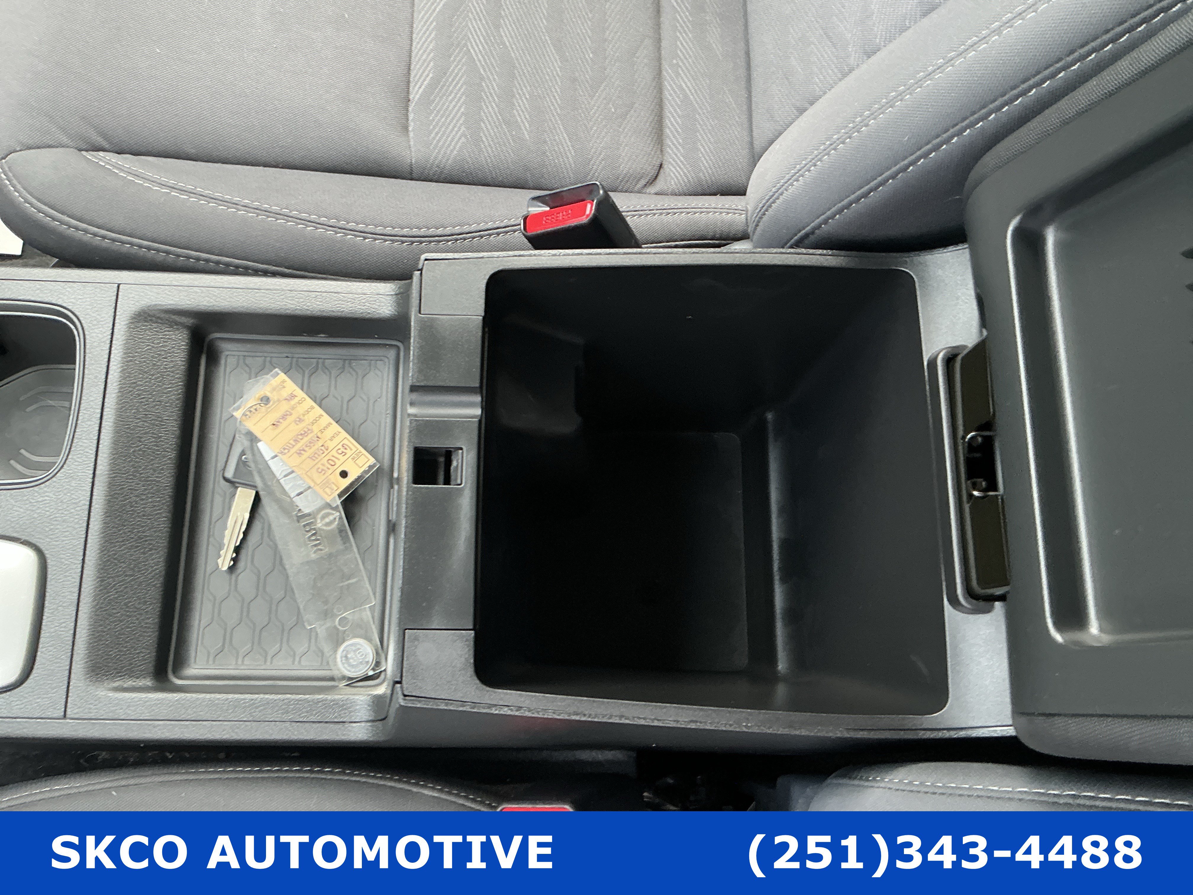 Used 2024 Nissan Frontier SV w/ SV Convenience Package RWD image 25
