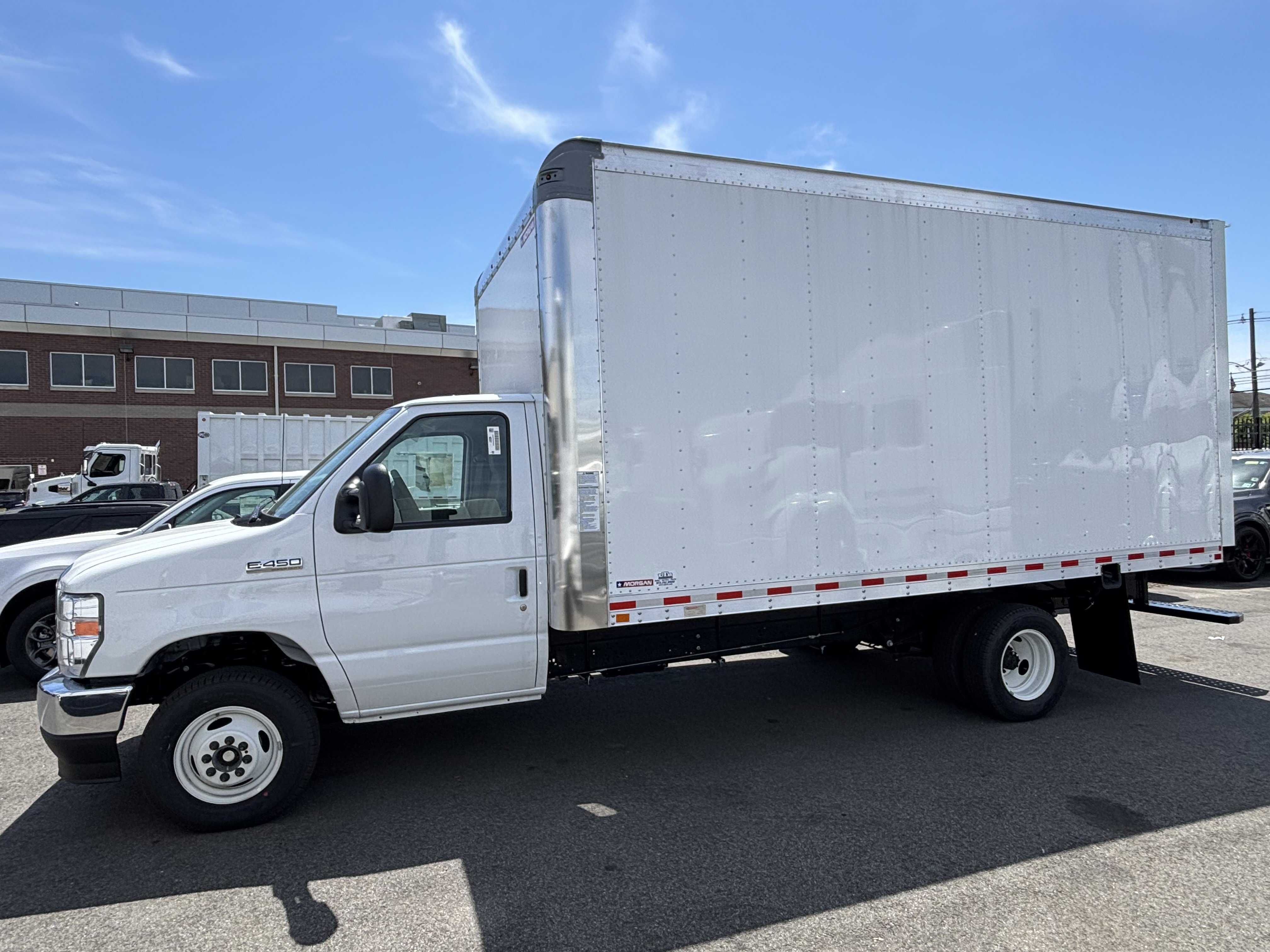 New 2025 Ford E-450 and Econoline 450 Super Duty w/ Driver's Safety Package image 19