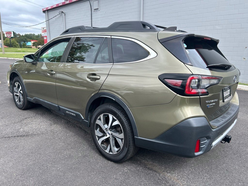 Used 2022 Subaru Outback Limited AWD/4WD image 7