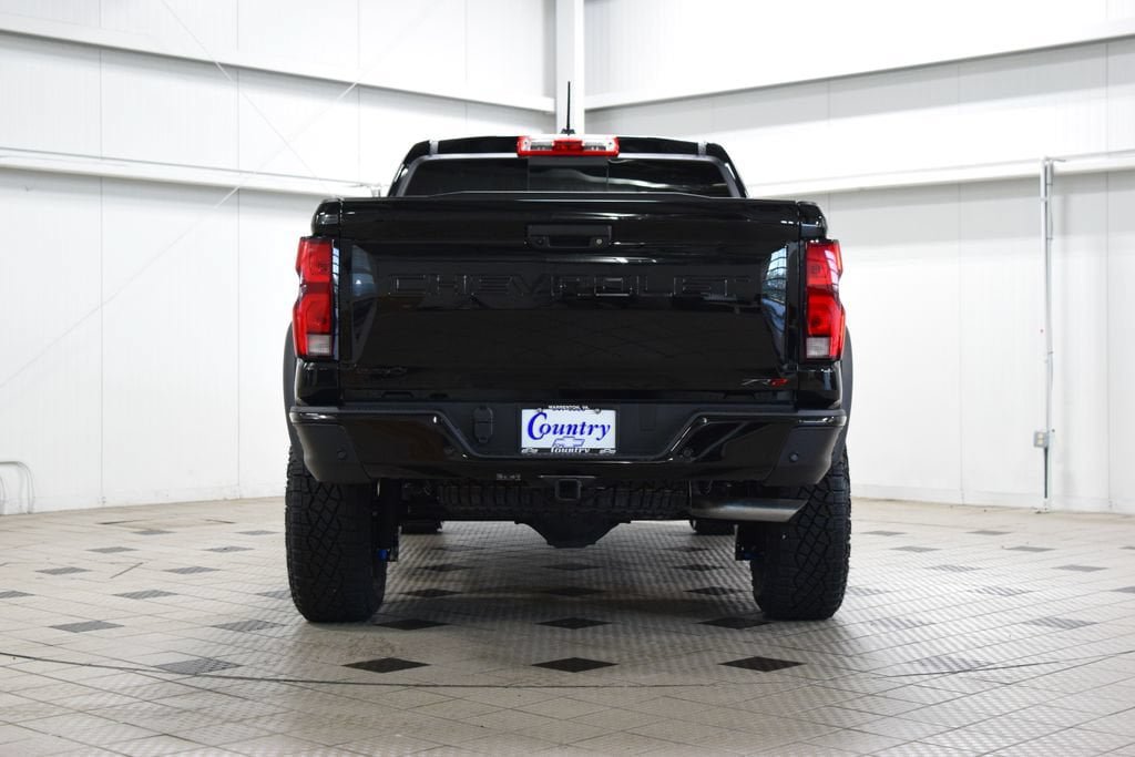 New 2026 Chevrolet Colorado ZR2 w/ Technology Package AWD/4WD image 7