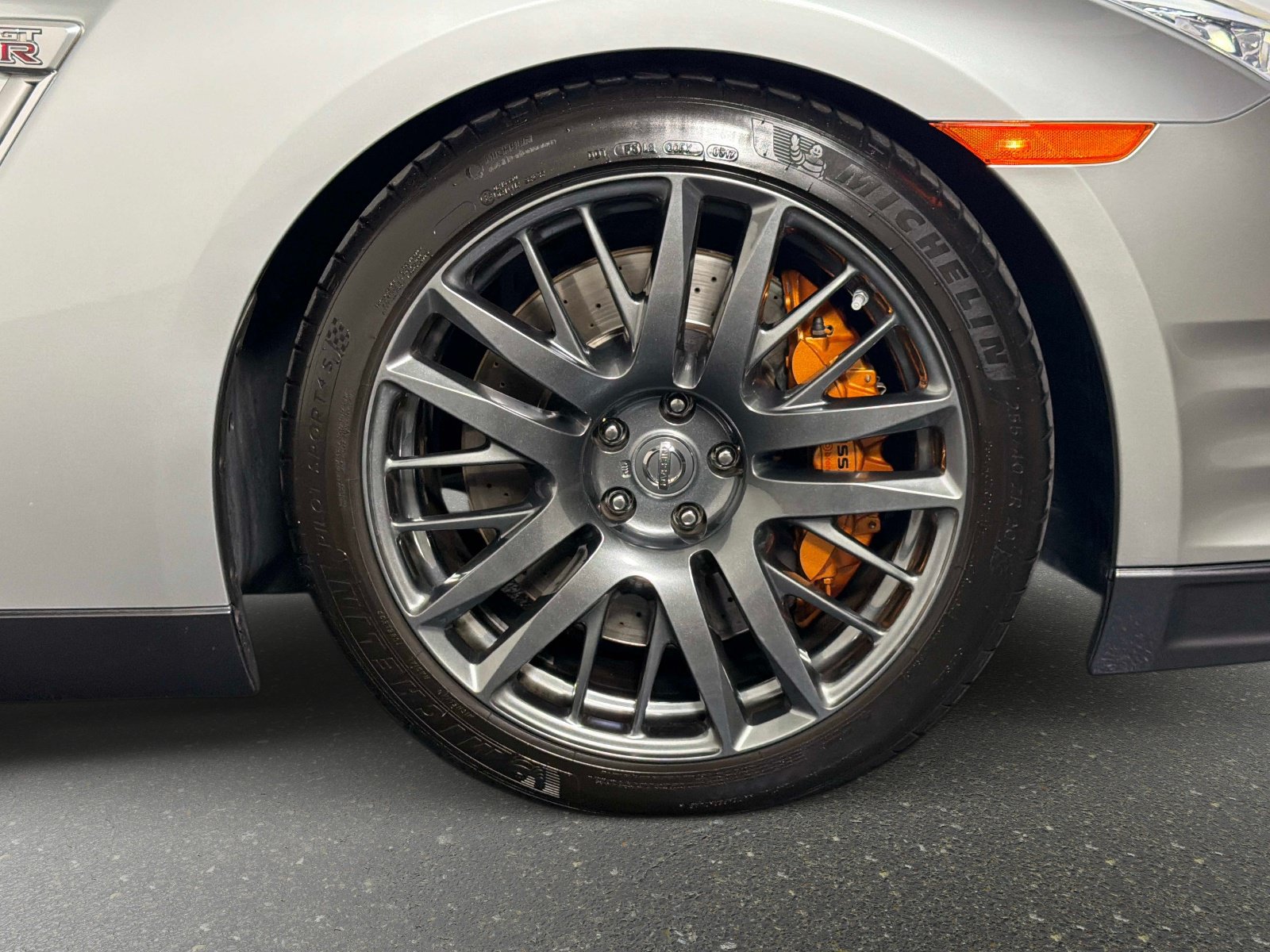 Used 2016 Nissan GT-R Premium AWD/4WD image 20