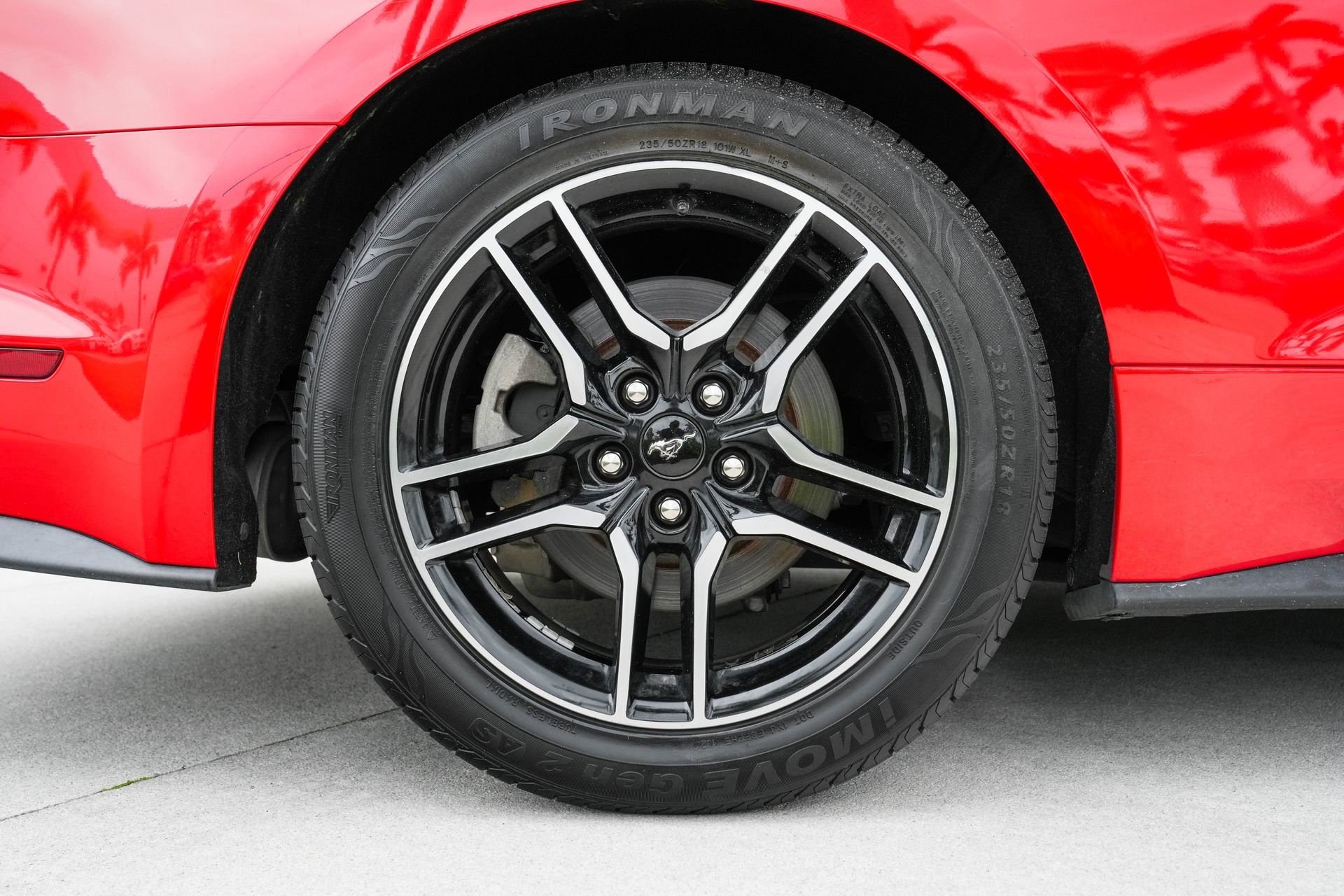 Used 2020 Ford Mustang Premium image 31