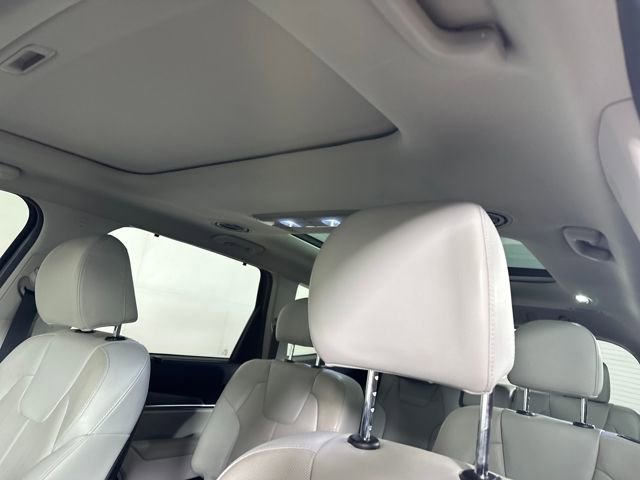 Used 2022 Kia Telluride SX w/ Towing Package image 12