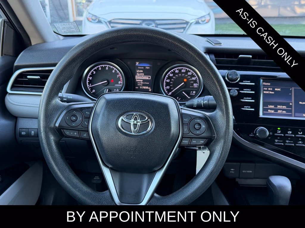 Used 2018 Toyota Camry LE FWD image 13