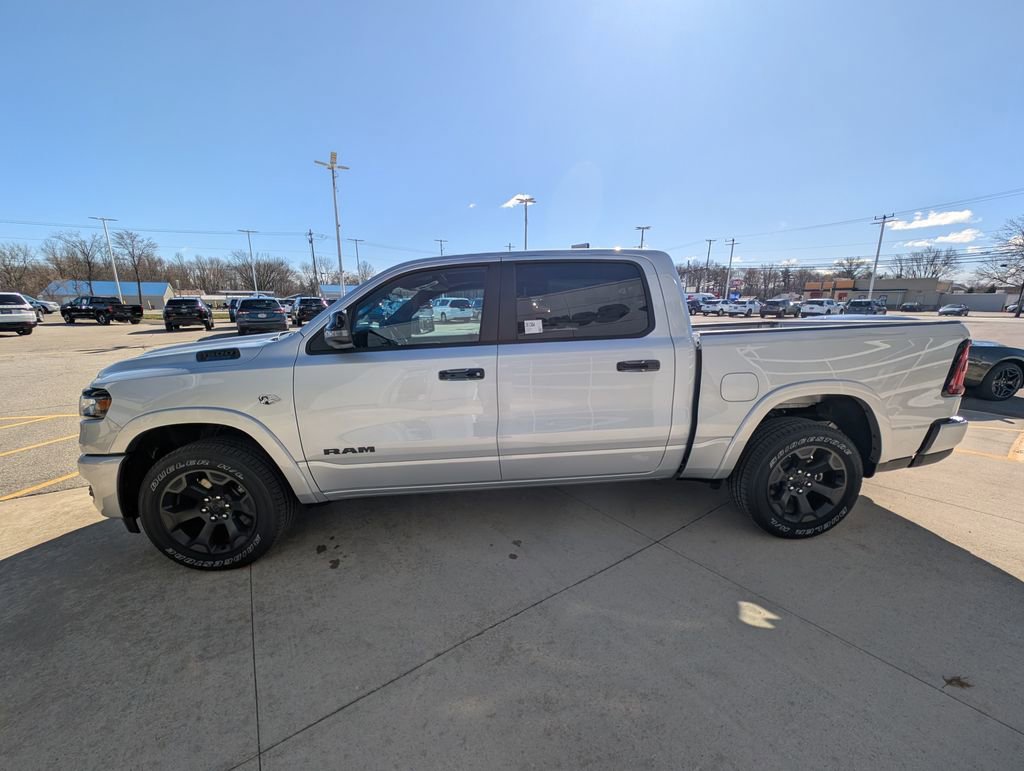 New 2026 RAM 1500 4x4 Crew Cab image 7